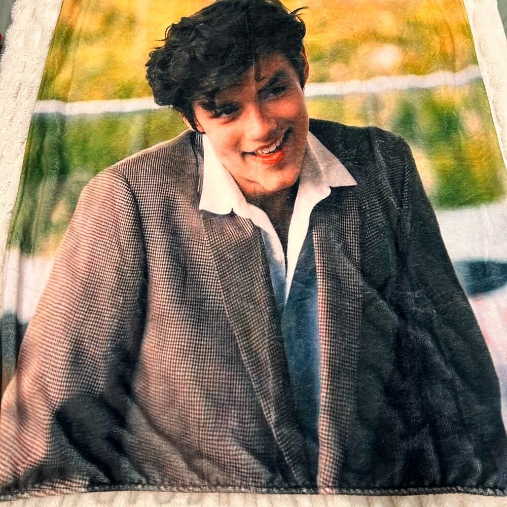 Louis Partridge Blanket Throw
